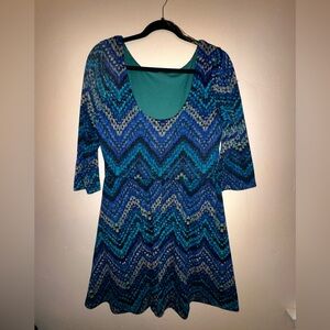 Lily Rose- Women’s scoop back dress- size XL